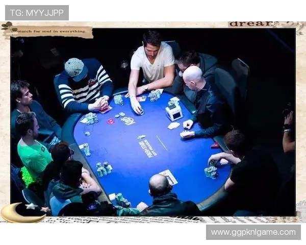 德州扑克线上线下比赛对比分析，选择最佳竞技平台攻略